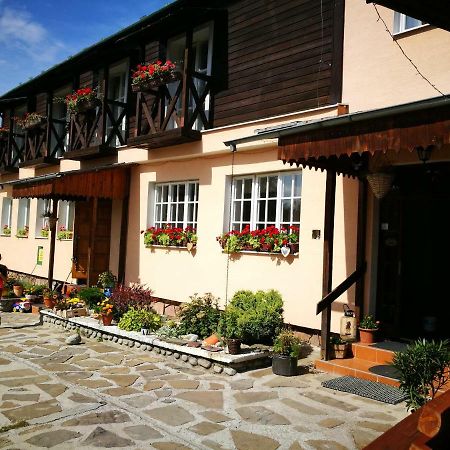 Penzion Monty Ranch Vysoke Tatry Stola Hotel Bagian luar foto